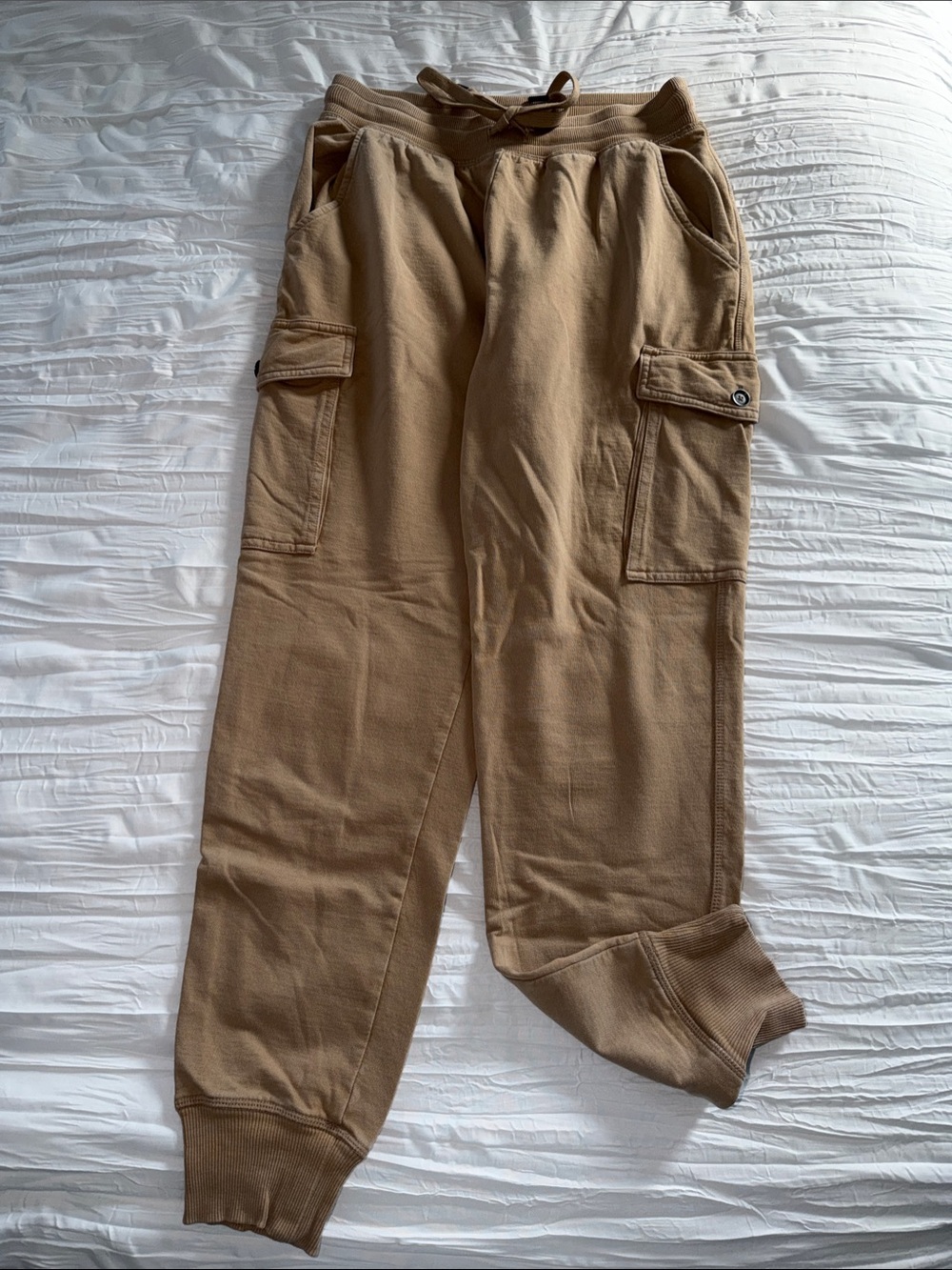 aerie Women’s Cargo Joggers in Camel